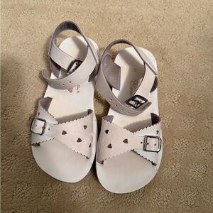 Salt Walter Sun San Sweet White Sandals